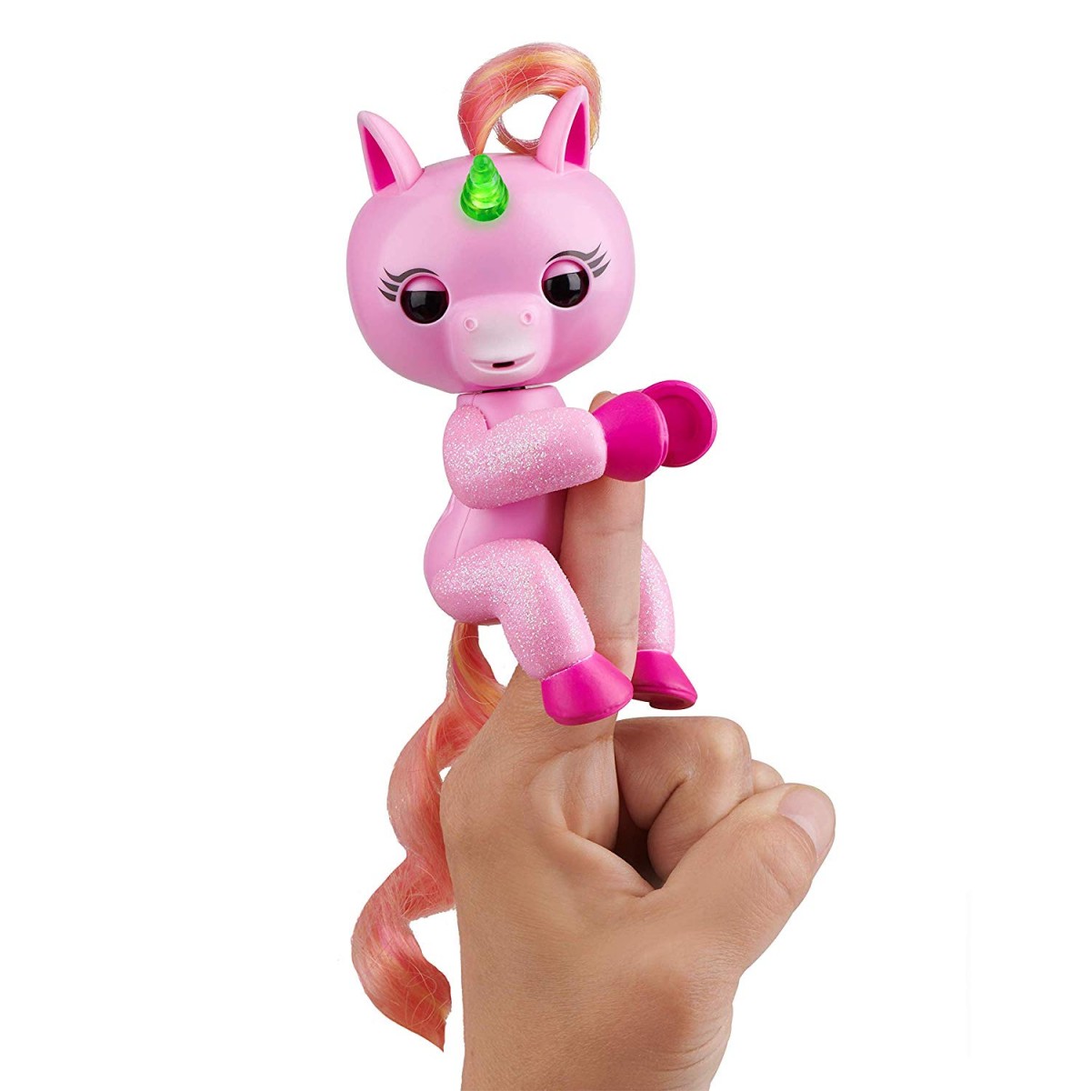 fingerlings hugs unicorn